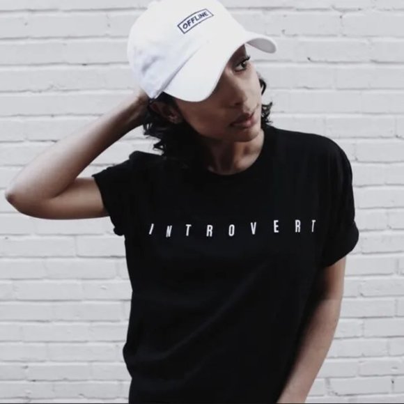 Funny Womens Unisex Introvert Gone Wild Printed Black Medium t-Shirt Liza Koshy - Picture 1 of 8